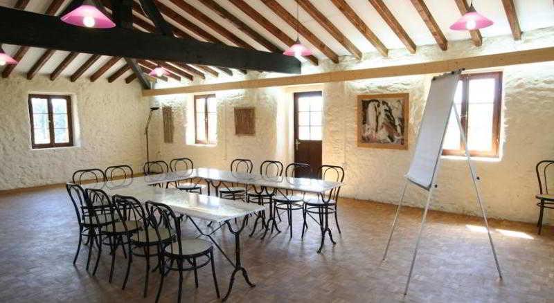 Auberge La Plaine Chabrillan Esterno foto